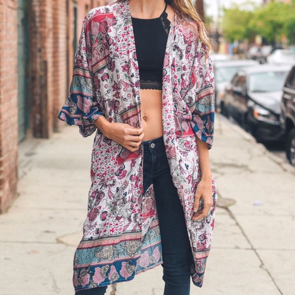 SoldoutCuratedLuxury - Picture 3 of 3